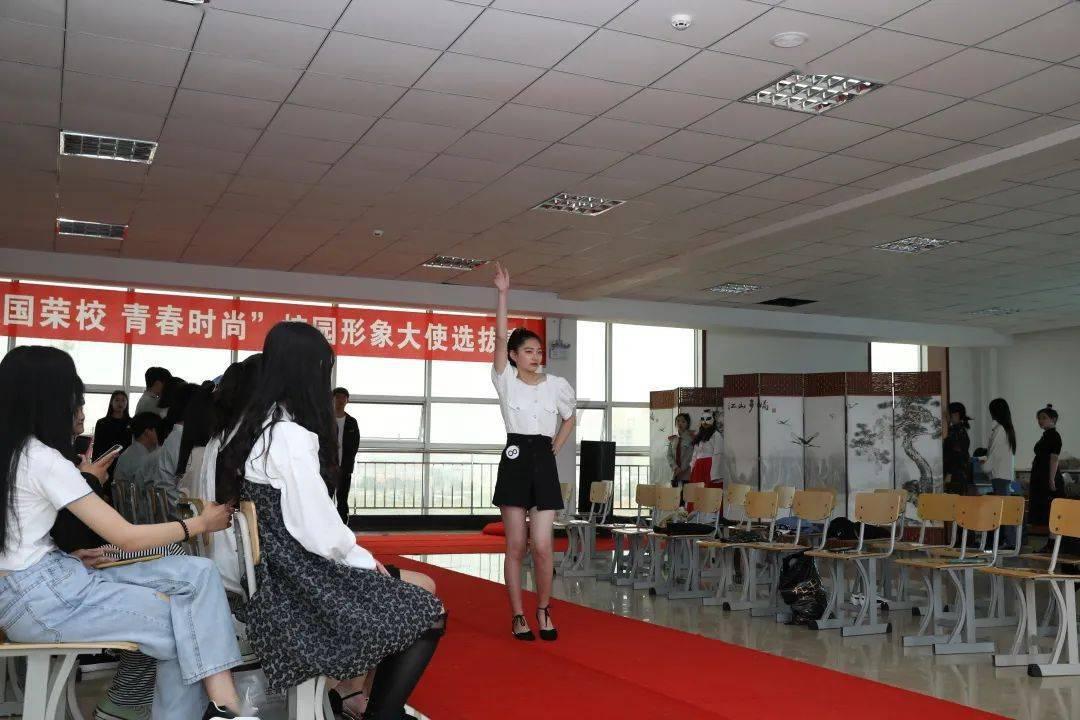 公司停电让员工在家上班可以拒绝吗？游戏画面